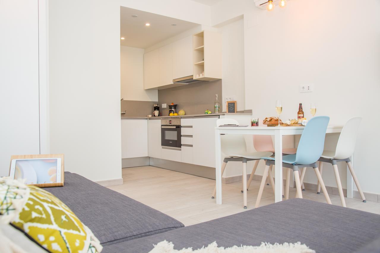 Rambla De Marisol Apartments Castelldefels Bagian luar foto