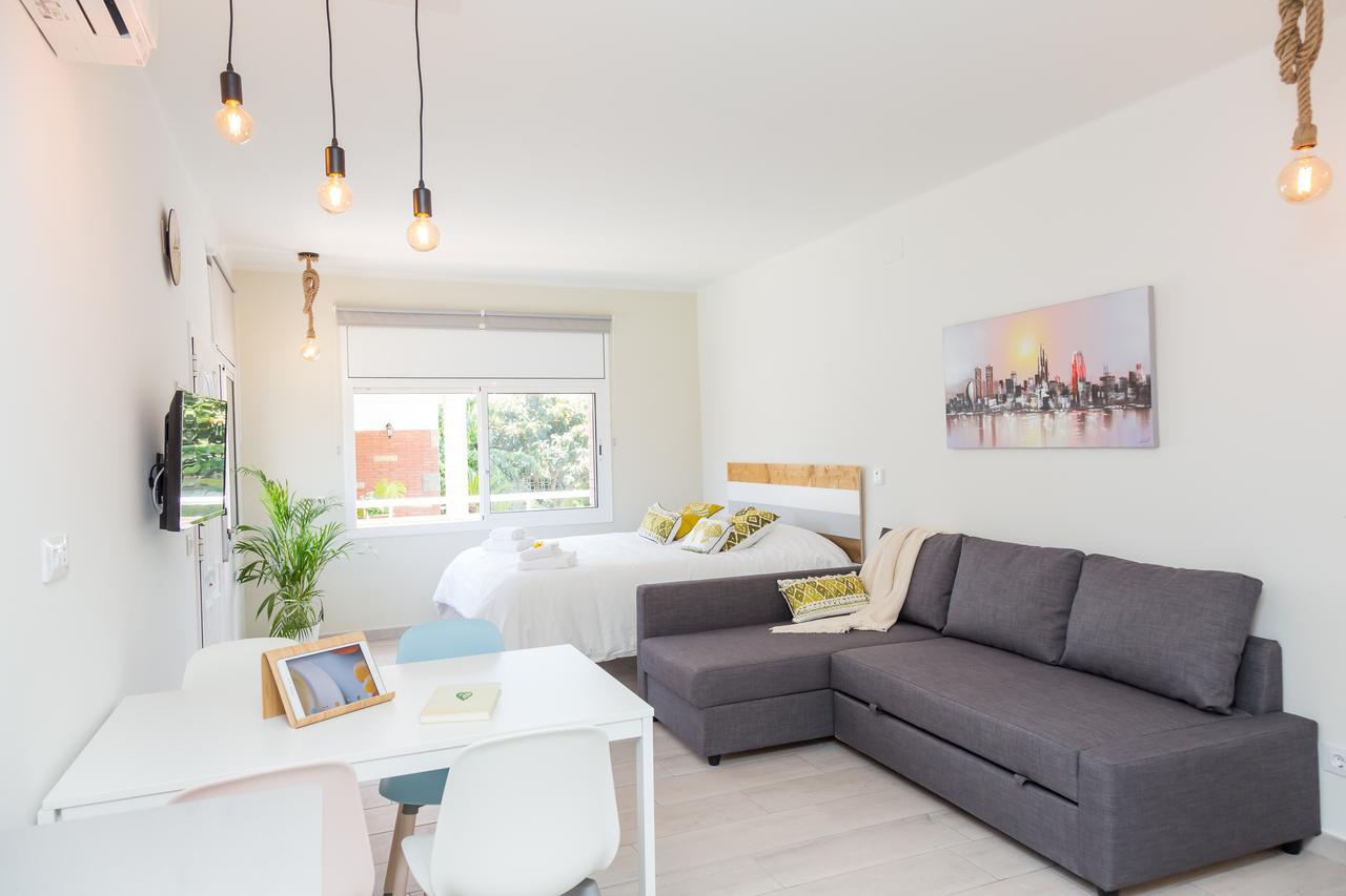Rambla De Marisol Apartments Castelldefels Bagian luar foto