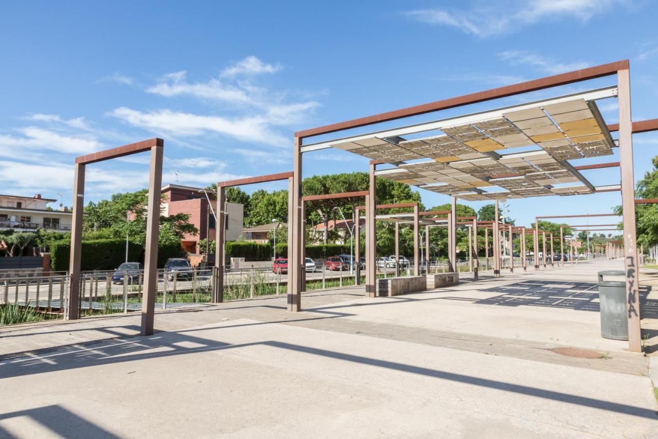 Rambla De Marisol Apartments Castelldefels Bagian luar foto