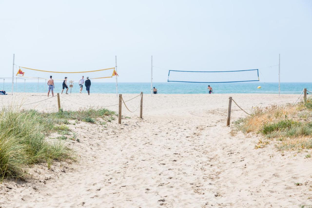 Rambla De Marisol Apartments Castelldefels Bagian luar foto